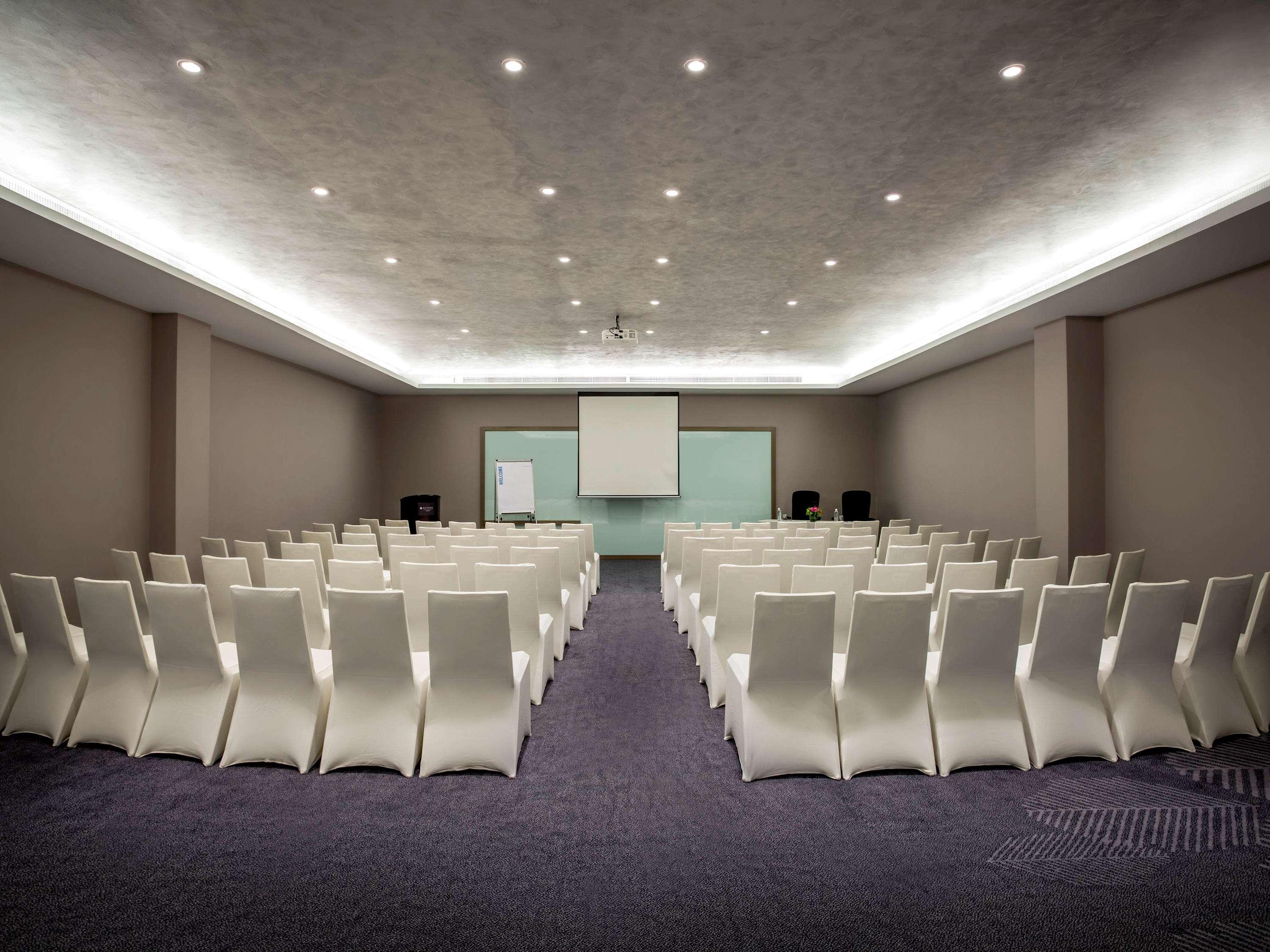 Hotel Pullman Miri Waterfront Zewnętrze zdjęcie Meeting room