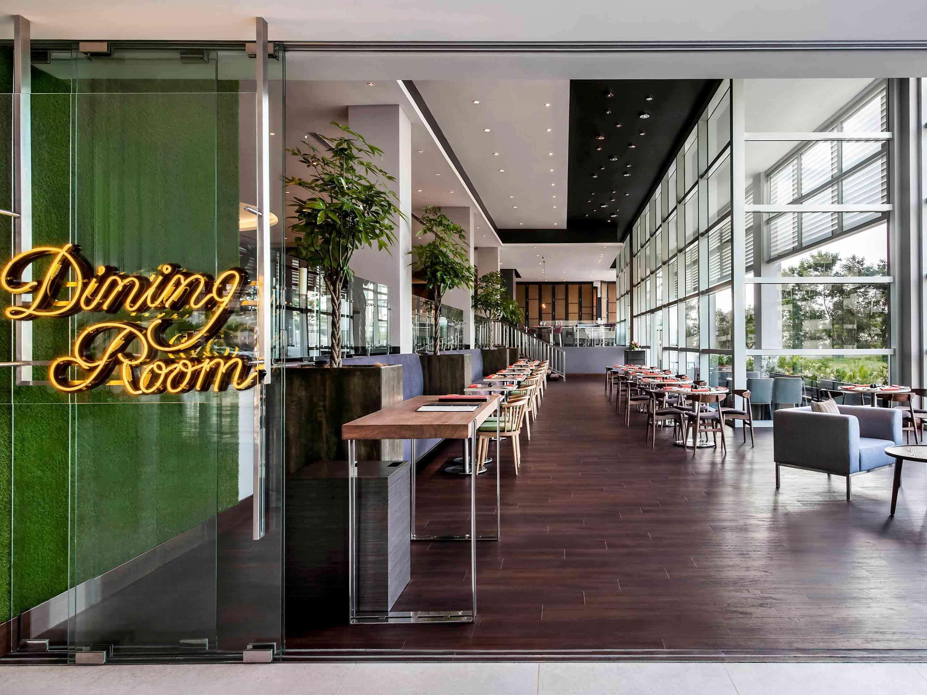 Hotel Pullman Miri Waterfront Zewnętrze zdjęcie Dining Room