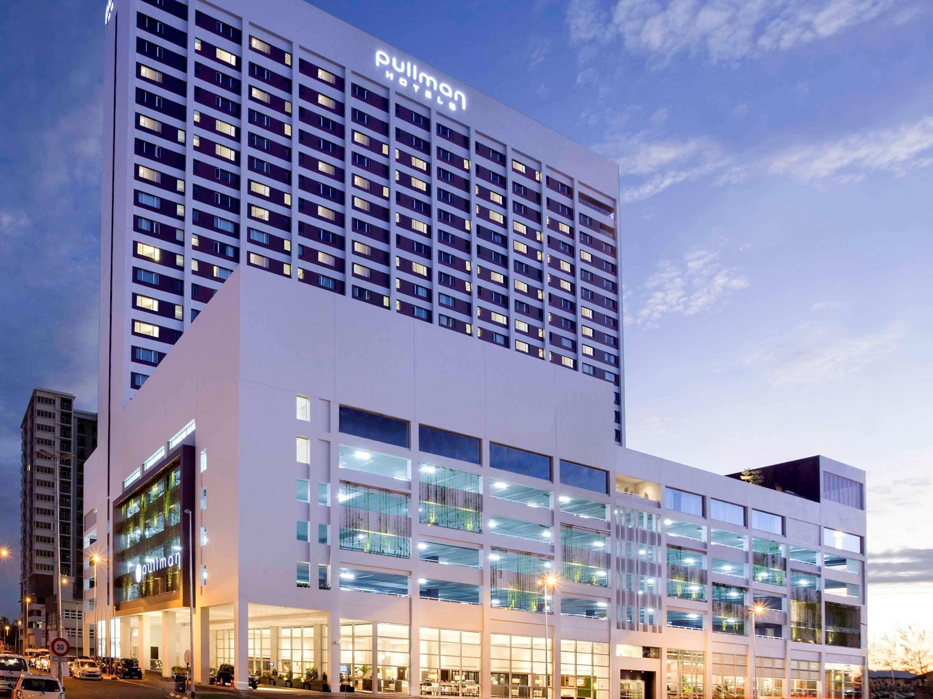 Hotel Pullman Miri Waterfront Zewnętrze zdjęcie Pullman Hotel, Kuala Lumpur