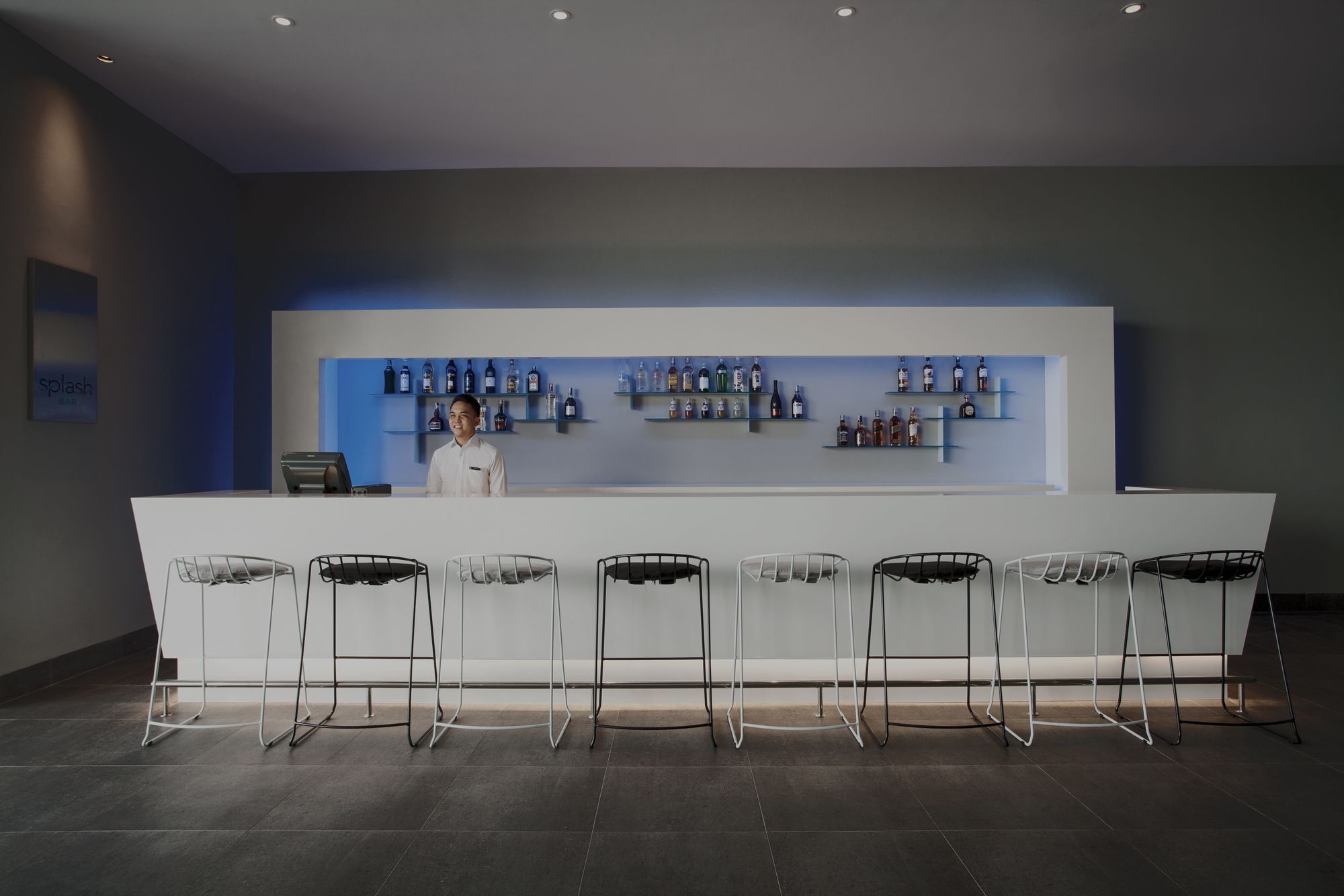 Hotel Pullman Miri Waterfront Zewnętrze zdjęcie The bar at the 2012 Olympic Village
