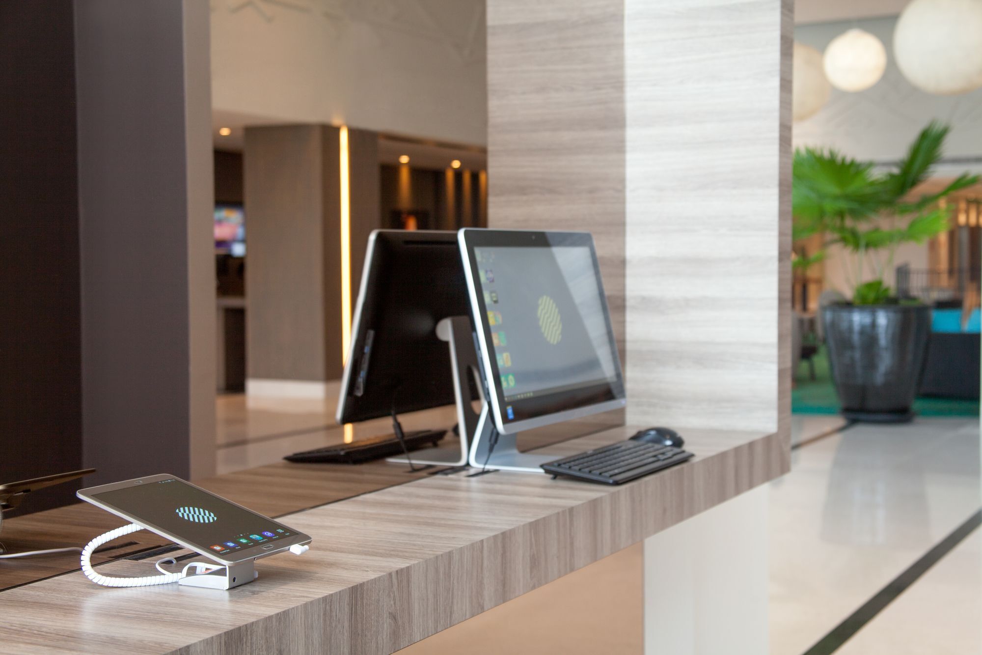 Hotel Pullman Miri Waterfront Zewnętrze zdjęcie A computer at a hotel